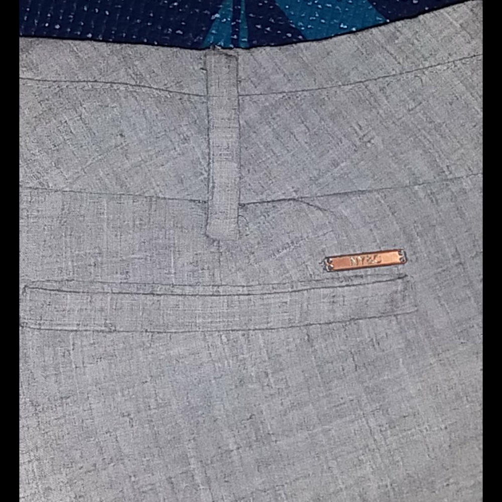 NY&CO Petite Mid rise modern bootcut pants size2 - Picture 4 of 6